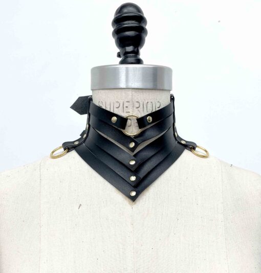 Victoria Gorget Leather Collar - Image 12