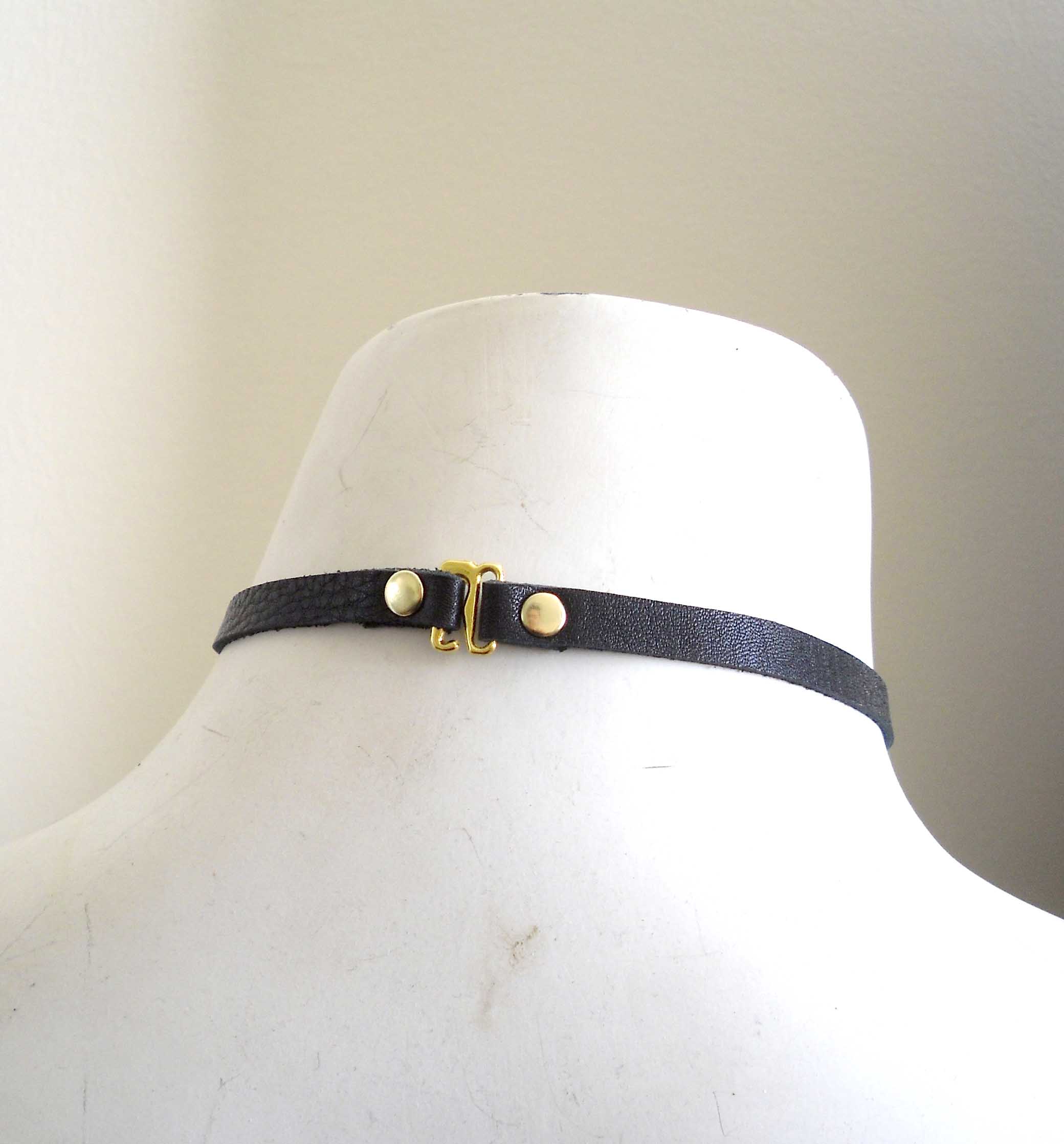 Buy Black Choker Necklace Simple Leather Choker Goth for Women Online in  India - Etsy