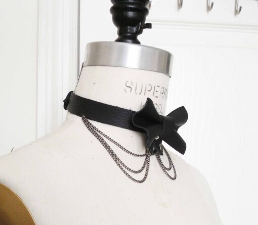 love lorn lingerie, leather bow collar, black choker, gothic lolita accessory