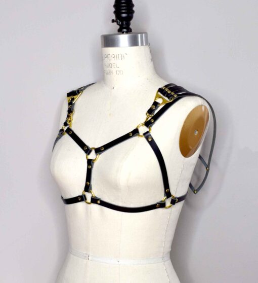 capelet harness bra