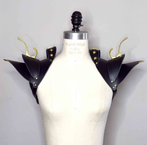Mantis Leather Shoulder Pauldron Harness