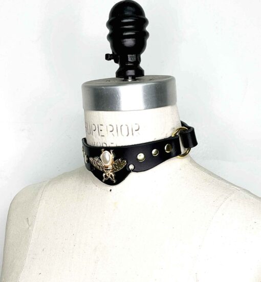 Zephyr Bee Scalloped Leather Collar - Image 3